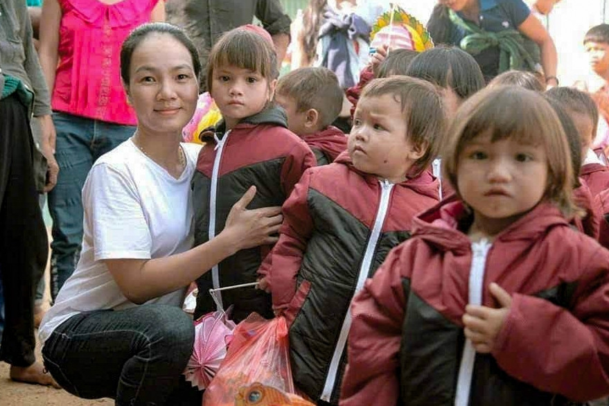 Người phụ nữ nhỏ bé ở Đà Nẵng mang 'hơi ấm người dưng' đến từng mái nhà nghèo