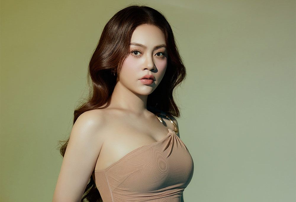 Nữ ca sĩ được NSND Quang Vinh nhận xét giọng hát 'không dầu mỡ' là ai?