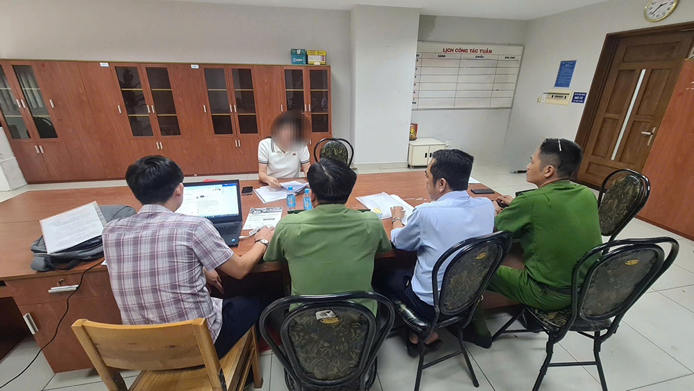 quang cao co bac.png