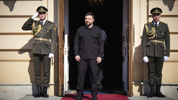 ukraine dieu quan toi anh tho nhi ky.jpg