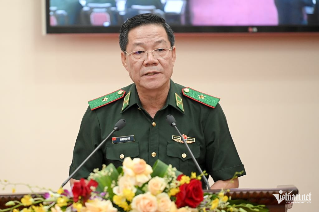 W-Thieu tuong Van Ngoc Que.jpg