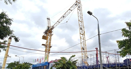 Bản tin chiều 24/10: Gãy cần cẩu tại công trình chung cư, một công nhân tử vong