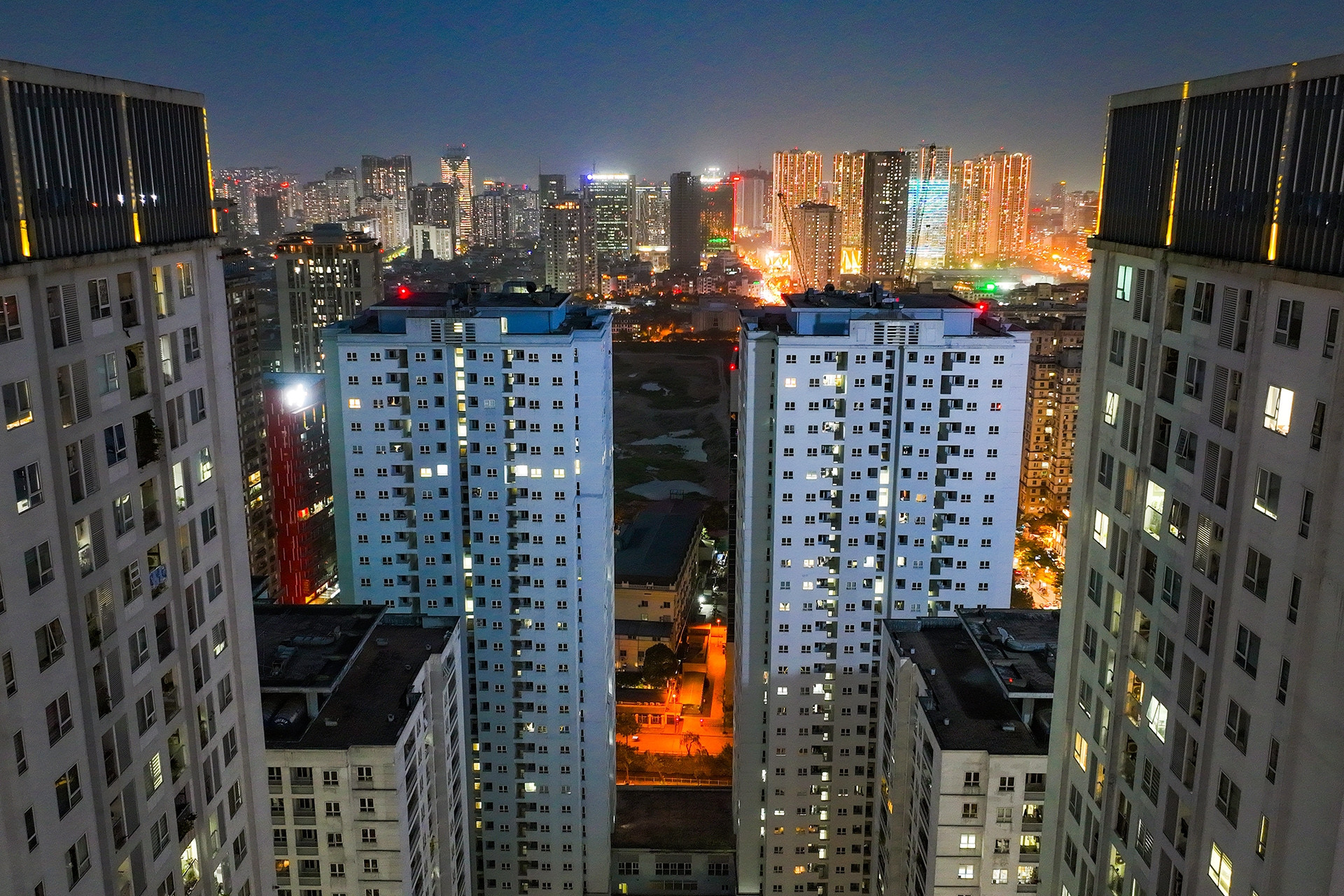 Bí ẩn căn hộ chung cư suốt năm không sáng đèn