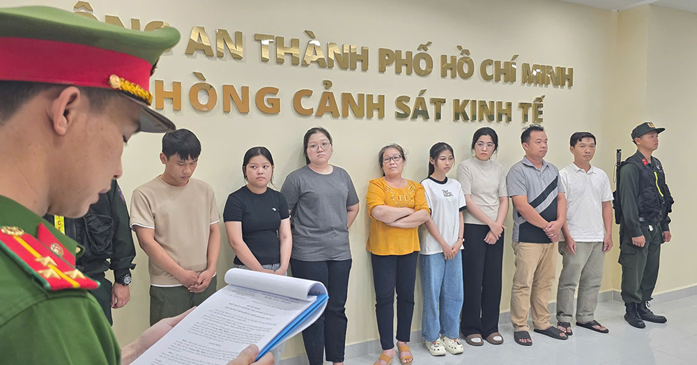 Danh tính cặp vợ chồng sản xuất, buôn bán nước ...