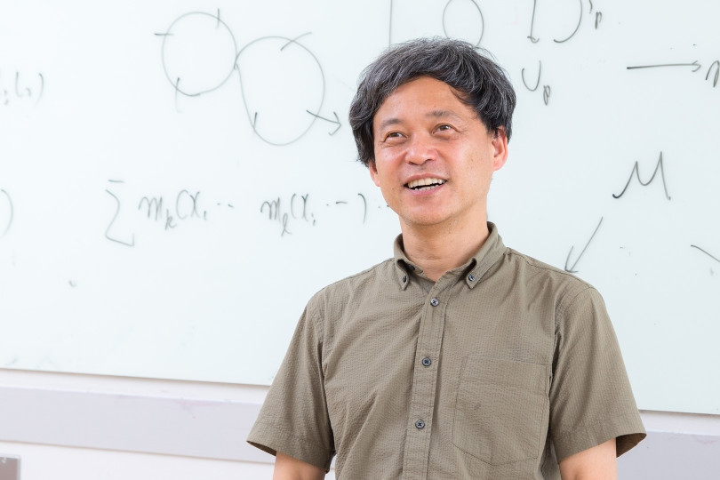 Giáo sư toán 66 tuổi đoạt giải thưởng trị giá 1,2 triệu USD