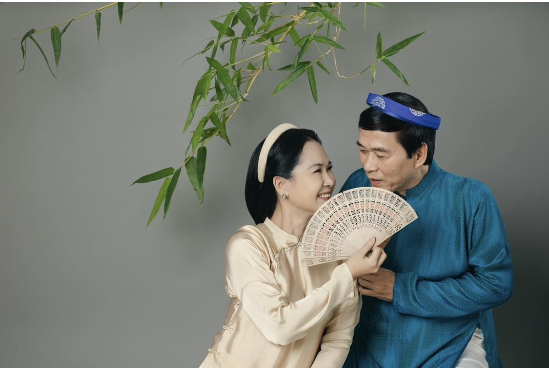 NSND Lan Hương bên ông xã Đỗ Kỷ