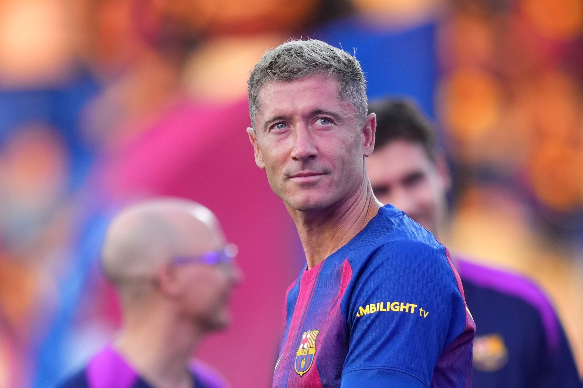 Ronaldo yêu cầu Al Nassr ký hợp  đồng với Lewandowski