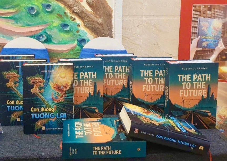 Cuốn sách Con đường tương lai bản tiếng Việt và tiếng Anh