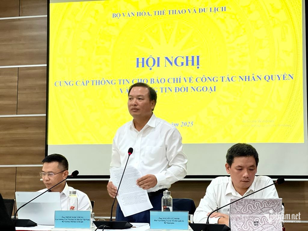 W-Ong Trinh Ngoc Chung.jpg