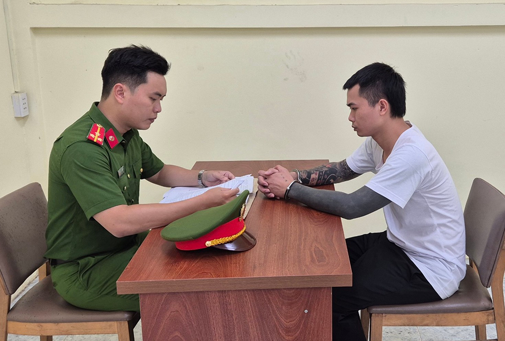 Cong an TPHCM bat Le Anh_Diep 2.png