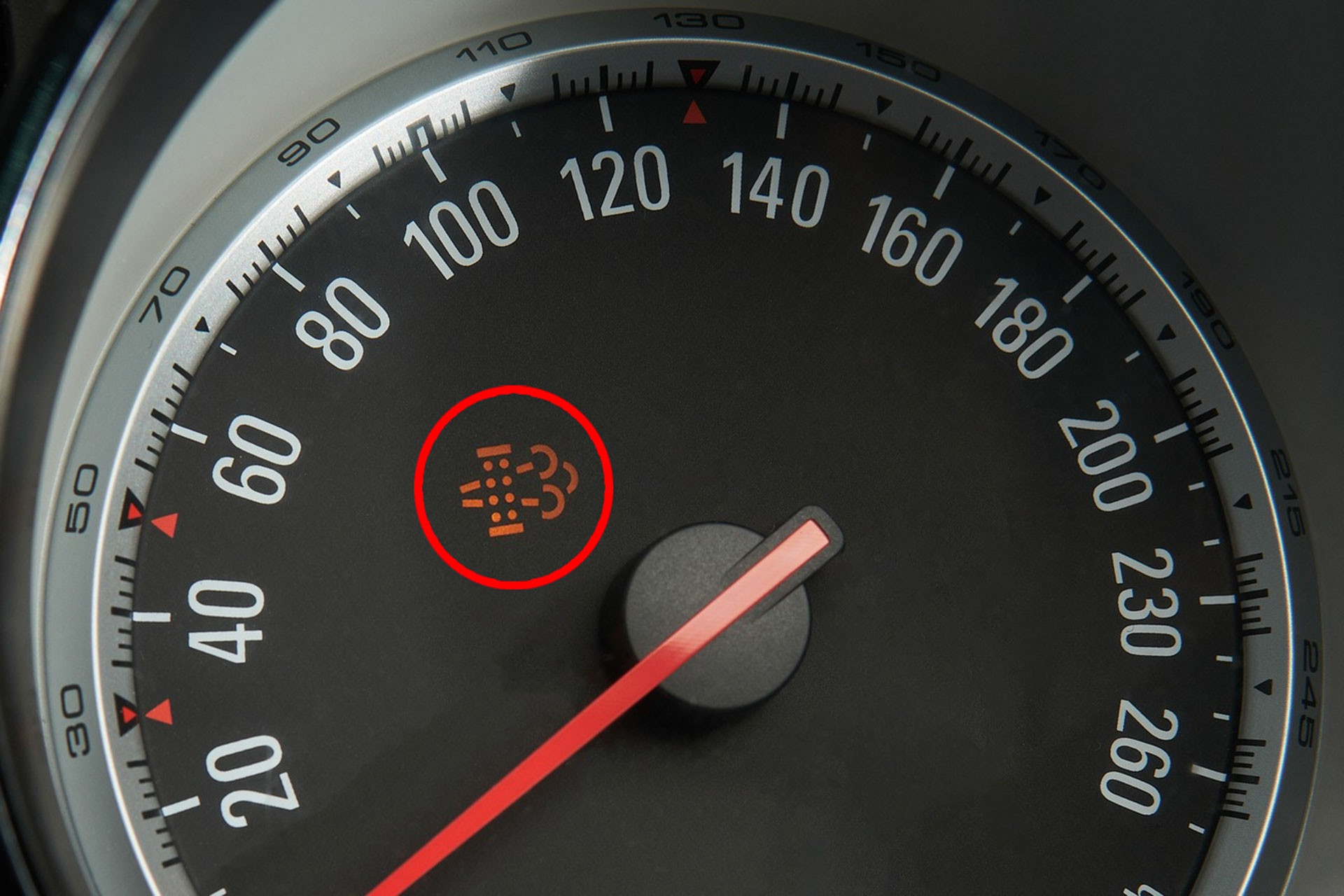 Đèn DPF bật sáng, các chủ xe động cơ diesel dừng chủ quan, hãy xử lý ngay