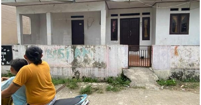 Dùng phấn che vết bầm, mẹ kế bạo hành bé 6 tuổi...