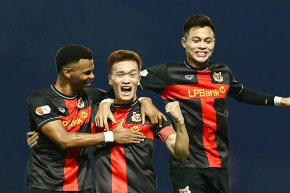 Hoàng Đức ghi tuyệt phẩm, Ninh Bình chễm chệ đỉnh bảng