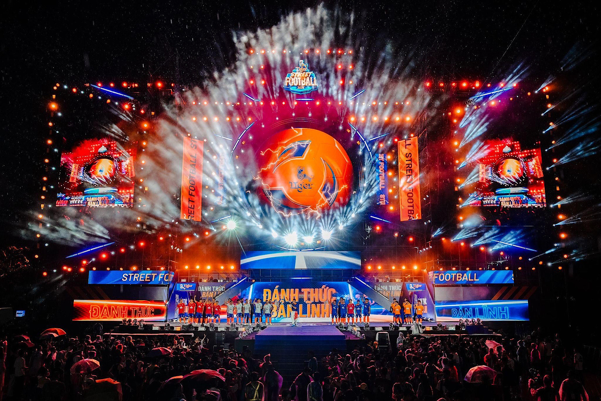 Tiger Street Football 2025 - Xu hướng mới của bóng đá đường phố Việt