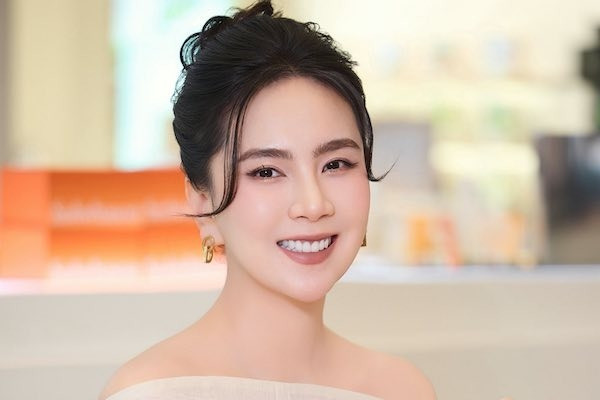 MC Mai Ngọc sống như 'bà hoàng' trong lâu đài nhà chồng ở Bắc Ninh