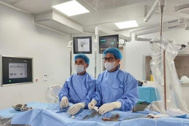 Nam thanh niên 21 tuổi đột quỵ