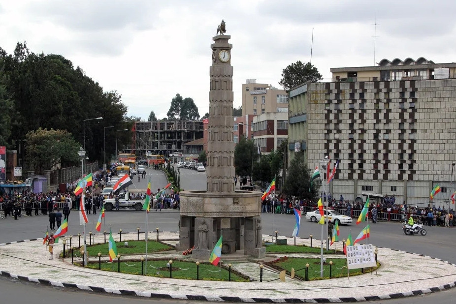 Quốc gia nào hiện vẫn ở năm 2018, dù thế giới đã sang năm 2025?