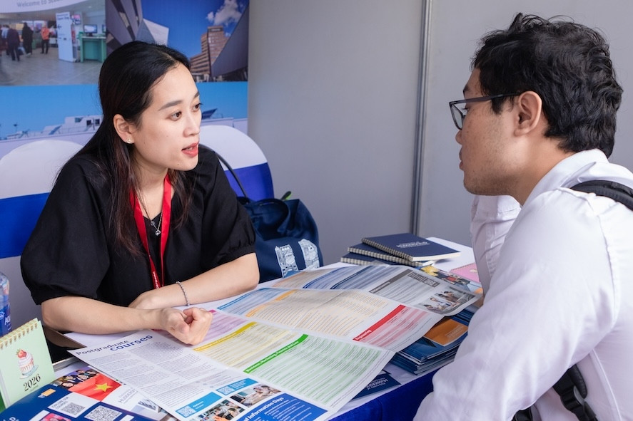 Sinh viên chưa tốt nghiệp đã có việc làm lương chục triệu