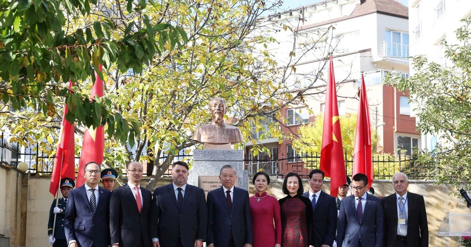 Tổng Bí thư Tô Lâm dự khánh thành Tượng Chủ tịch Hồ Chí Minh tại Bulgaria