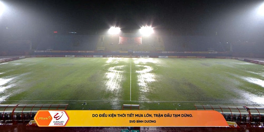 tphcm vs hanoi 1.jpg