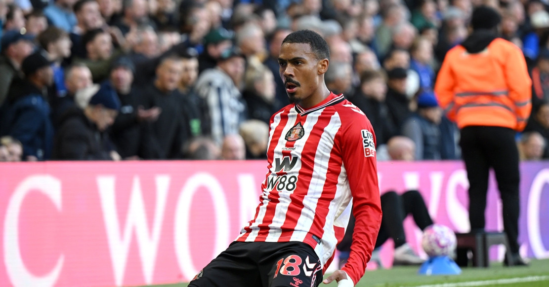 Chelsea thua sốc Sunderland ngay trên sân nhà