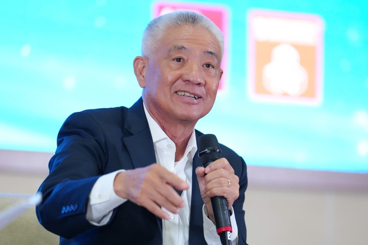 Từ người bán kem dạo đến tiến sĩ sở hữu 700 sáng chế, thu hàng trăm triệu USD