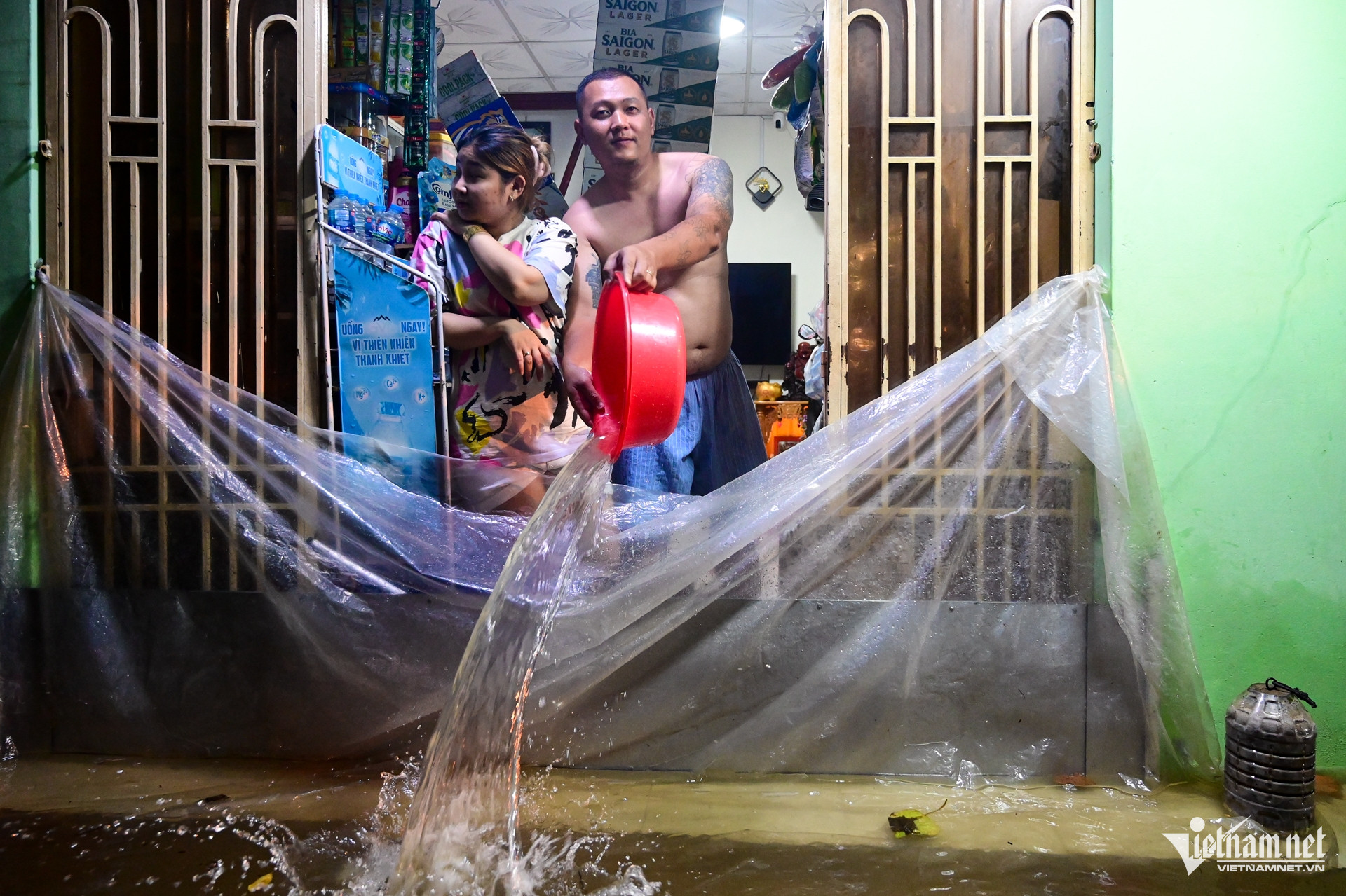 W-triều cường TPHCM nguyễn huế 36.jpg