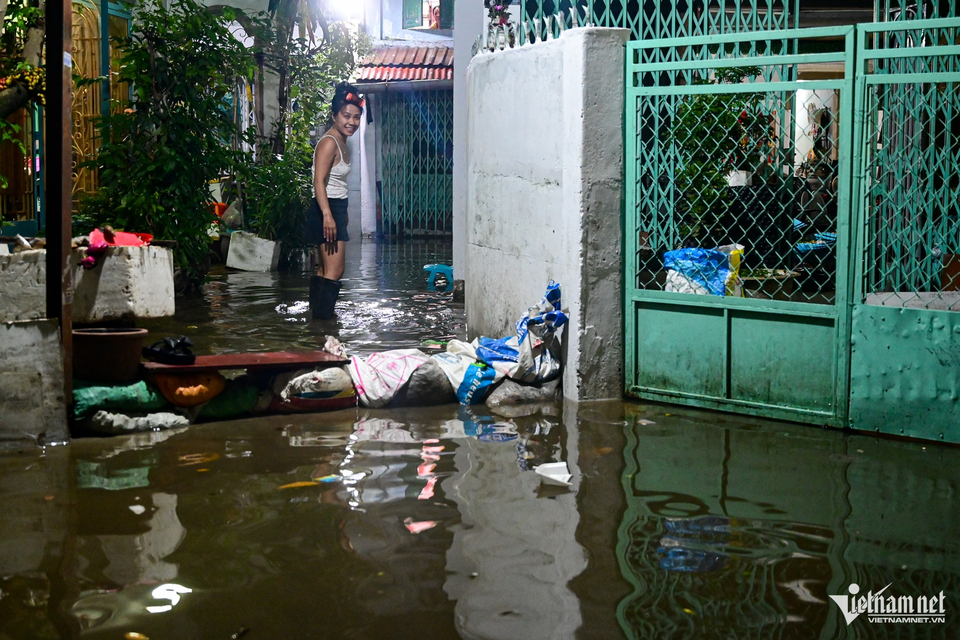 W-triều cường TPHCM nguyễn huế 38.jpg