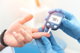 Sai lầm nhỏ khiến người đàn ông phải cắt 1/3 cẳng chân YwAAAAAAQABAAACAUwAOw==