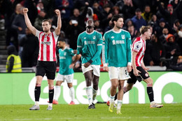 Liverpool thua trận thứ 4 liên tiếp ở Ngoại hạng Anh