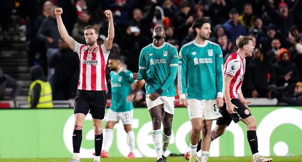 Liverpool thua trận thứ 4 liên tiếp ở Ngoại hạng Anh