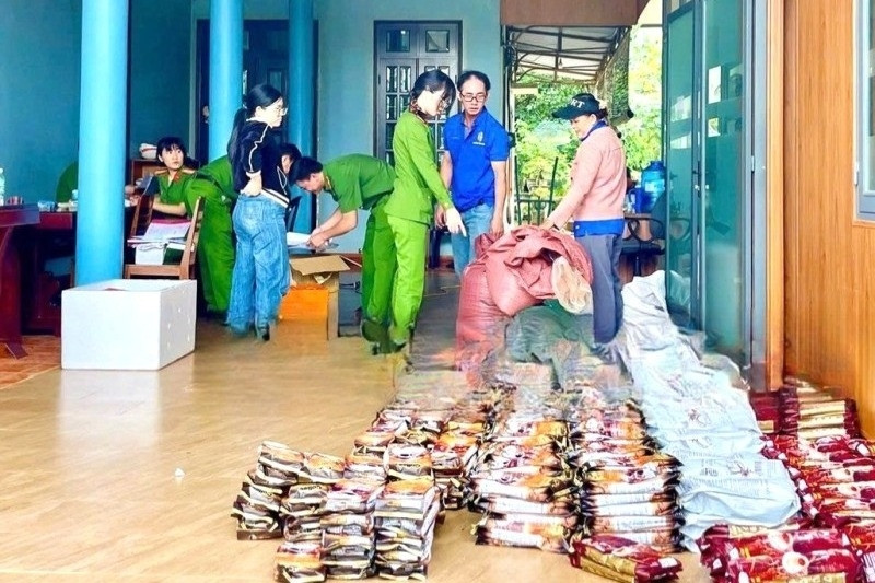 Tạm giữ giám đốc công ty nghi sản xuất hàng tấn cà phê giả ở Gia Lai