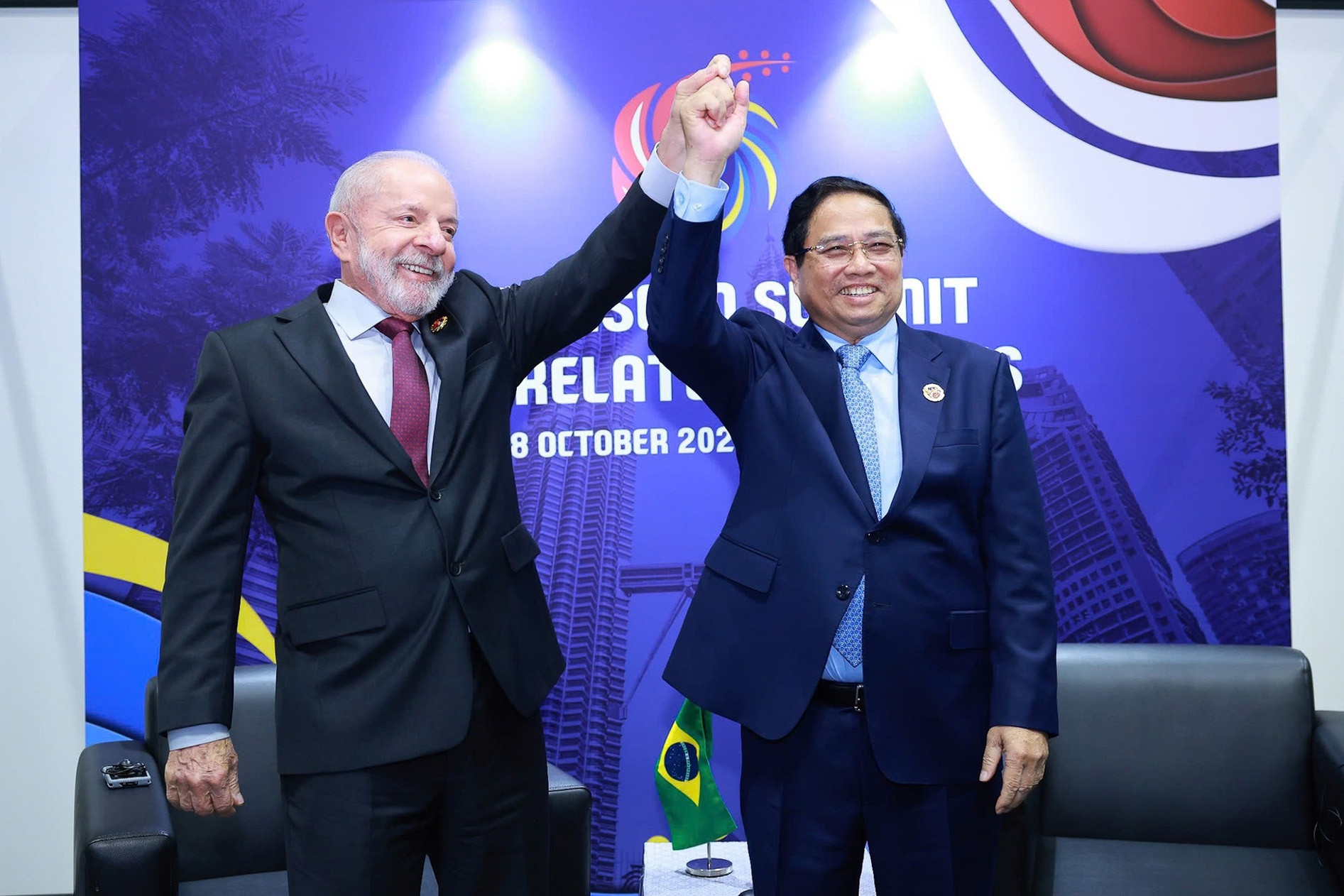 Thủ tướng Phạm Minh Chính gặp lãnh đạo các nước tại Malaysia