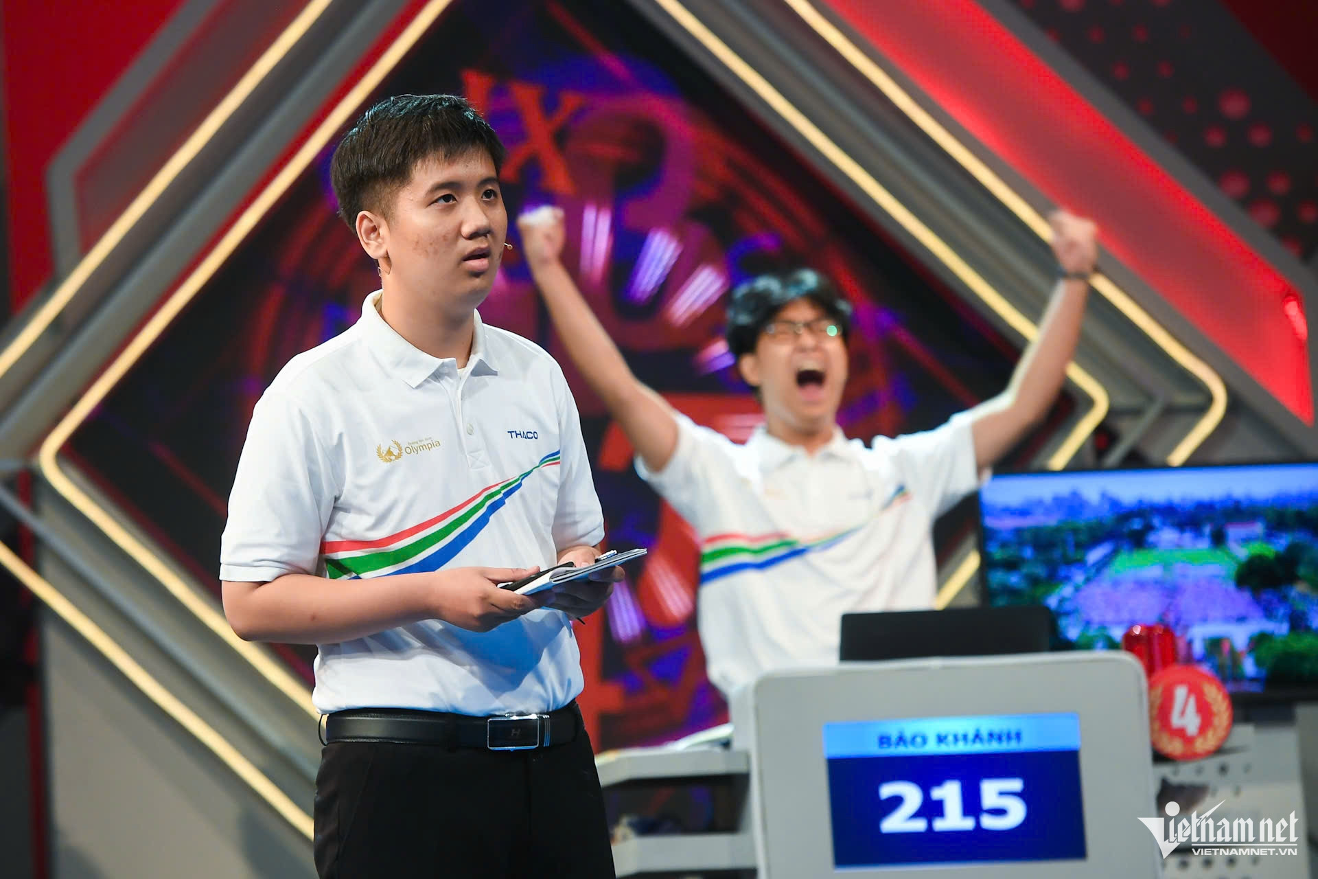 W-chung ket3.jpg