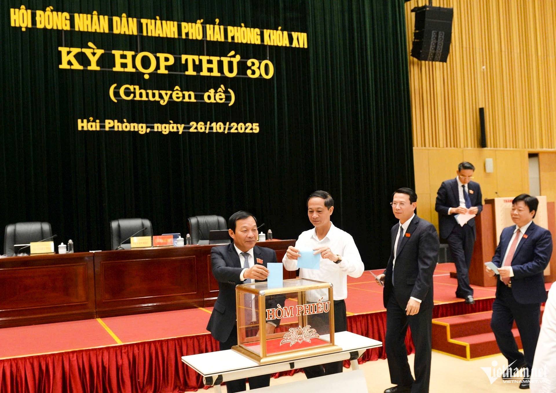 W-Lãnh đạo Hải Phòng_6.JPG.jpg