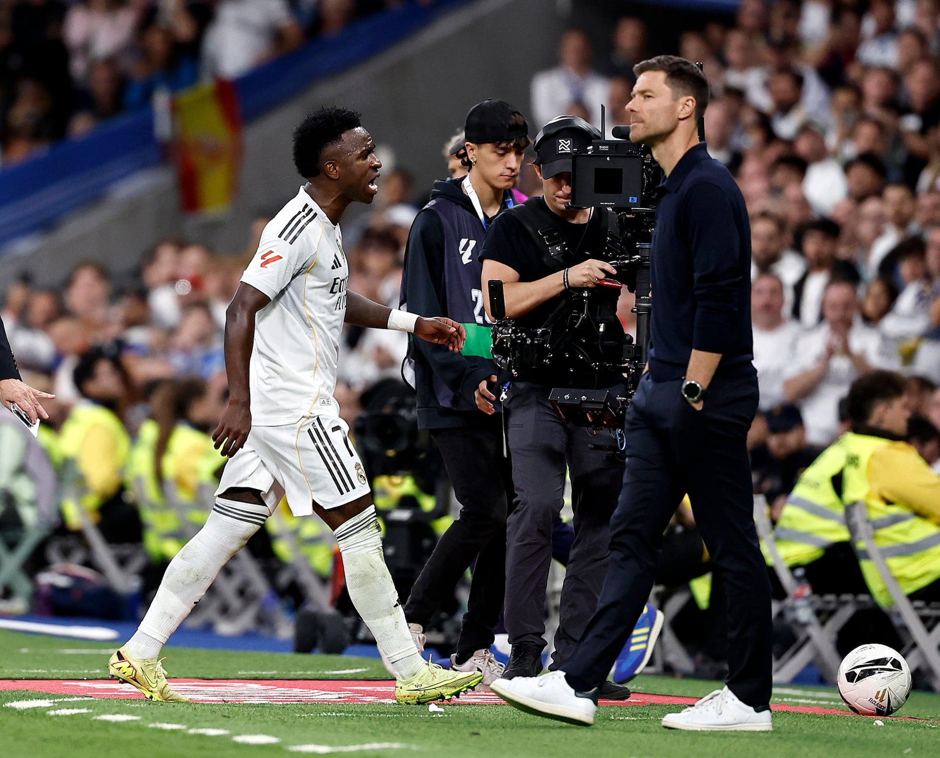 AS - Vinicius Alonso Real Madrid Barca.jpg