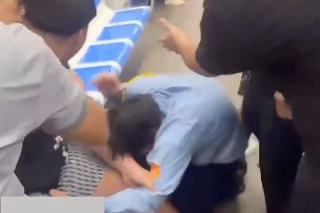 Nguyên nhân bảo vệ metro Bến Thành - Suối Tiên bị khách hành hung