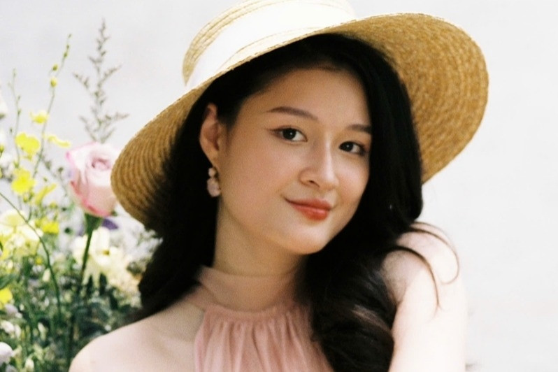 MC xinh như hoa hậu, học 2 trường ở Mỹ và nói tiếng Anh như gió trên VTV là ai?