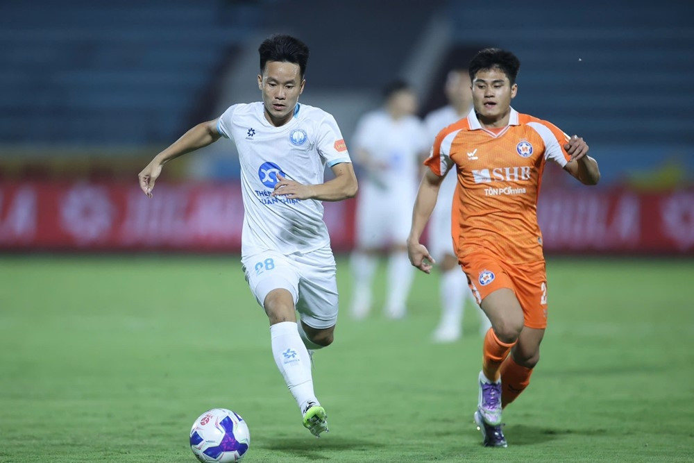 Nam Định vẫn chưa biết mùi chiến thắng