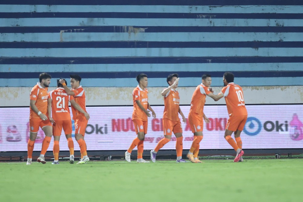 nam dinh vs da nang.jpg