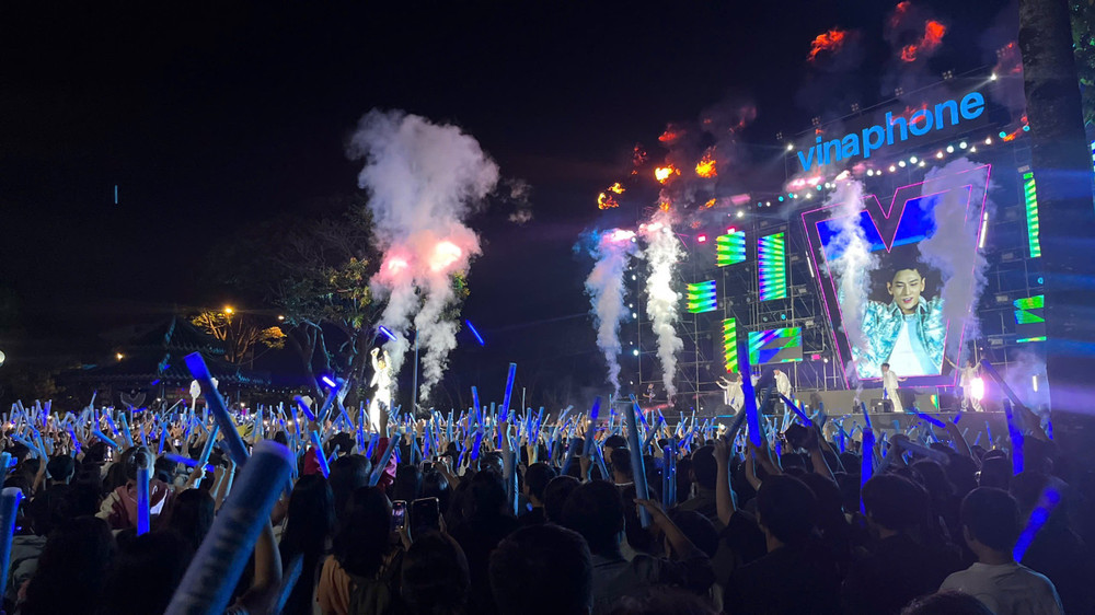 Quy tụ dàn sao hot hit.jpg