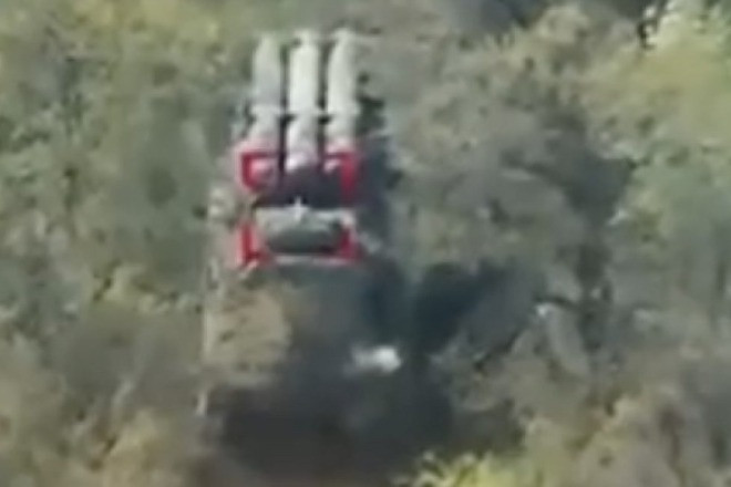 Video UAV cảm tử Ukraine công phá hệ thống phòng không 45 triệu USD của Nga