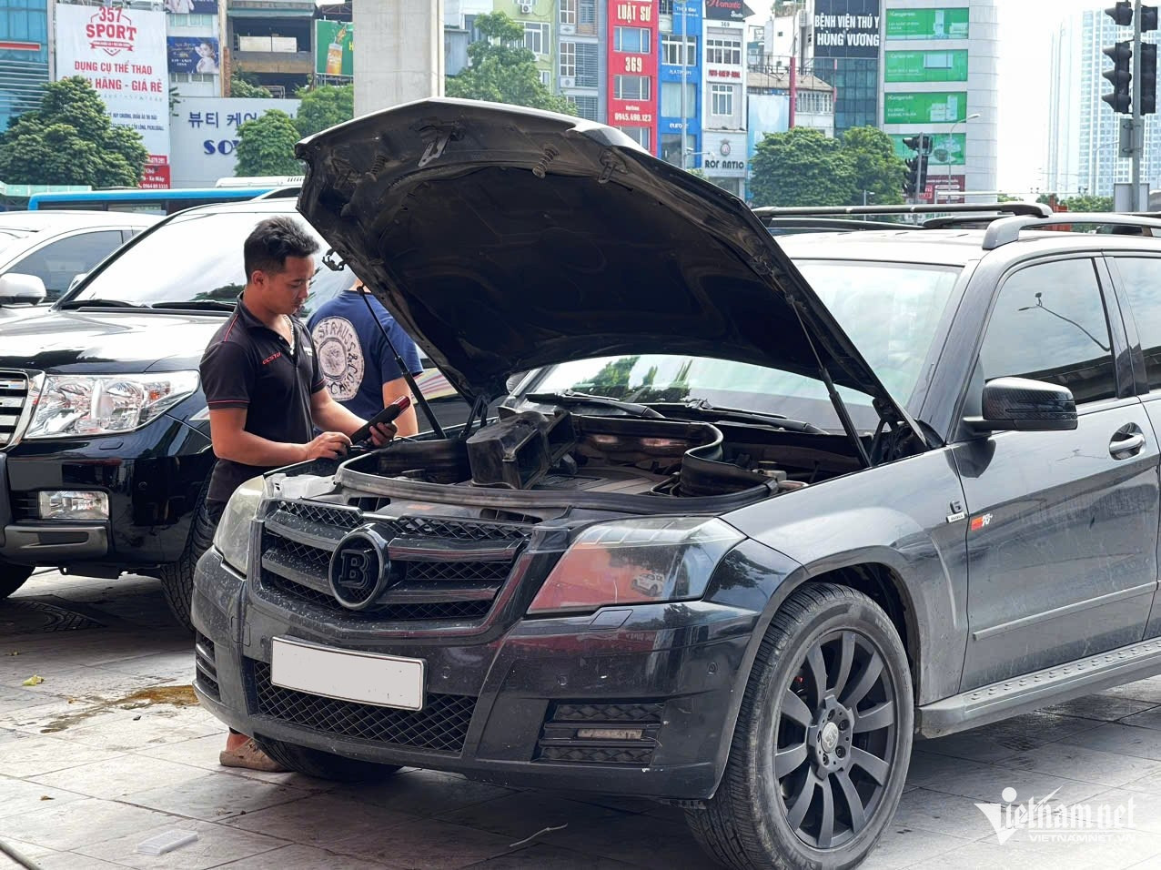 W-cua hang Thi Lop.jpg