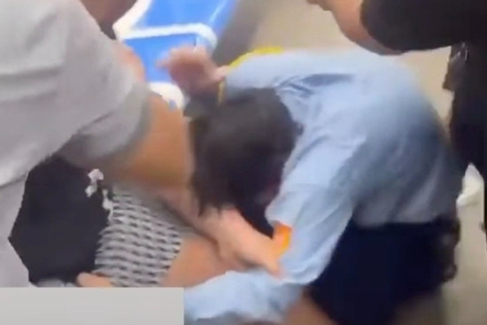 Bản tin cuối ngày 28/10: Khởi tố người hành hung nhân viên bảo vệ Metro TPHCM