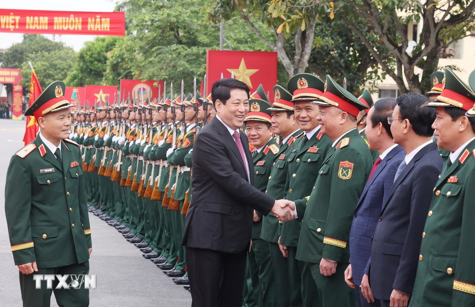 2810 chu tich nuoc quan khu 3 3.jpg