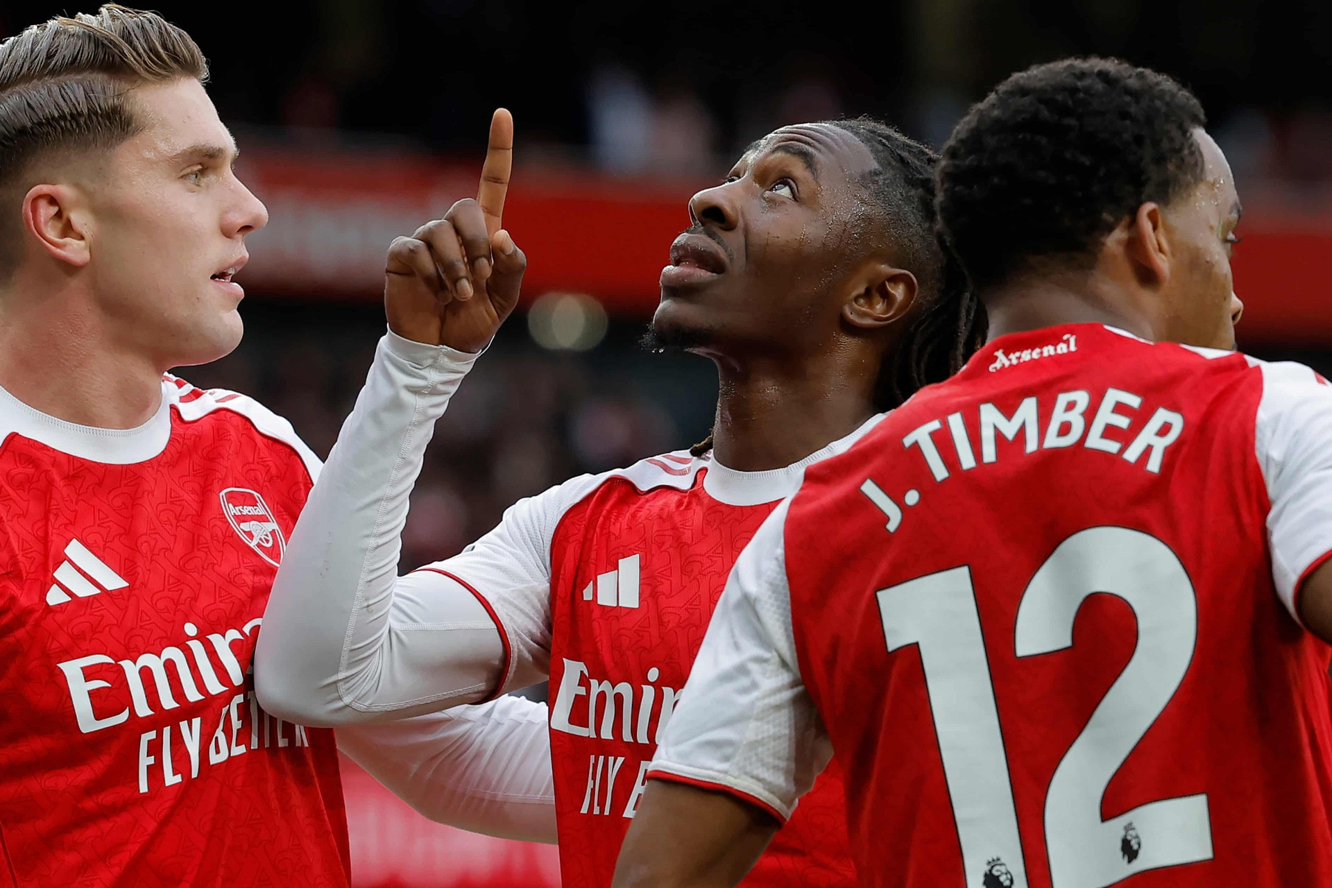 Arsenal: Ngai vàng Ngoại hạng Anh vẫy gọi Mikel Arteta