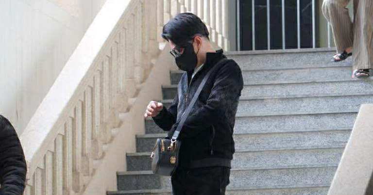 Ca sĩ Vũ Hà hầu tòa vụ đánh bạc tại khách sạn Pullman