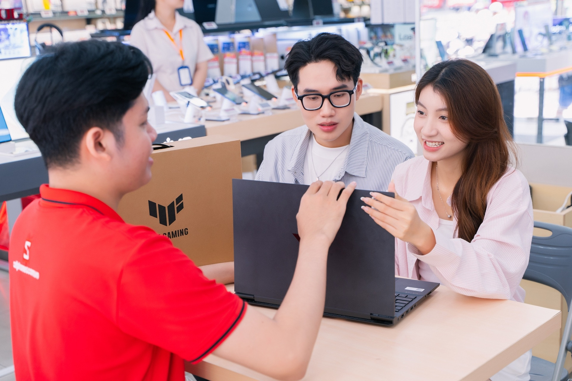 CellphoneS nâng cấp quyền lợi cho khách hàng doanh nghiệp