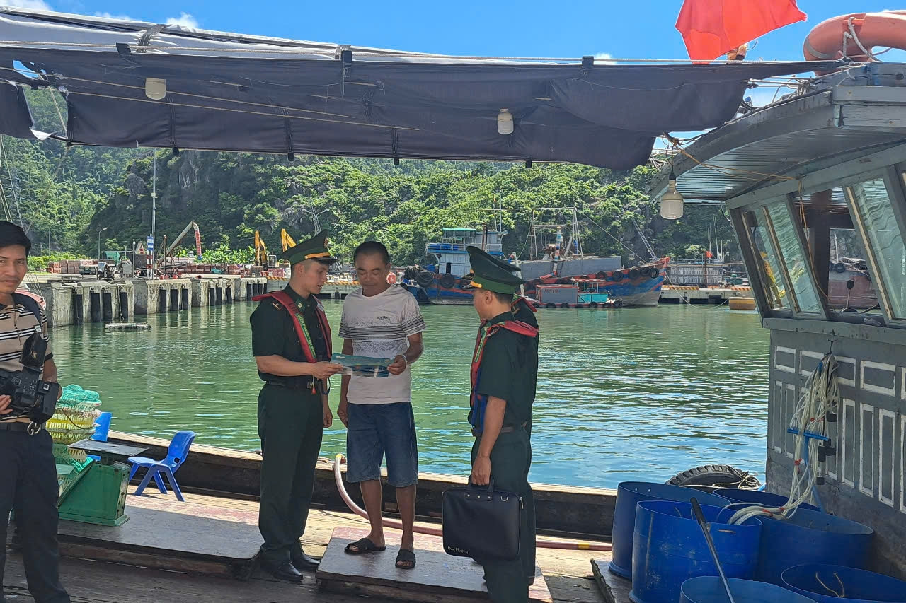 Giữ bình yên tuyến biên giới biển Hải Phòng