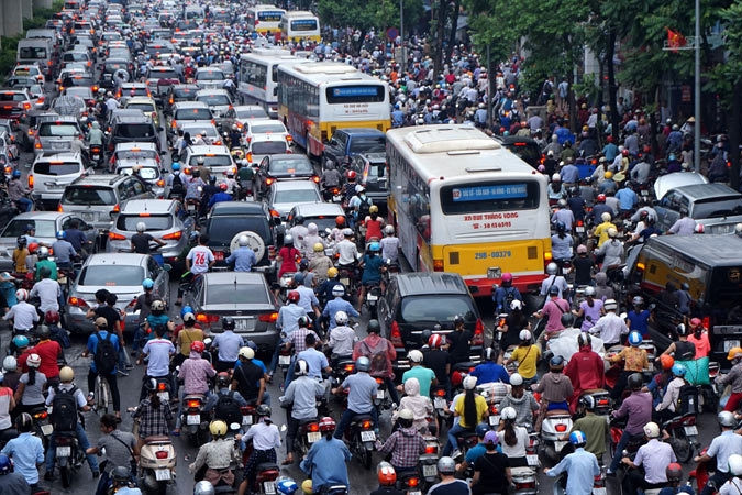 Hàng triệu ô tô cũ chạy diesel vẫn đạt chuẩn khí thải: Cách làm của Mỹ, Trung Quốc